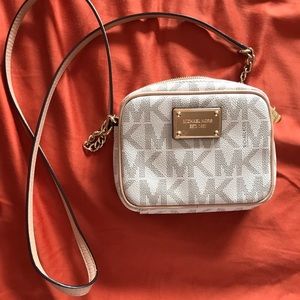 Michael kors mini cross body